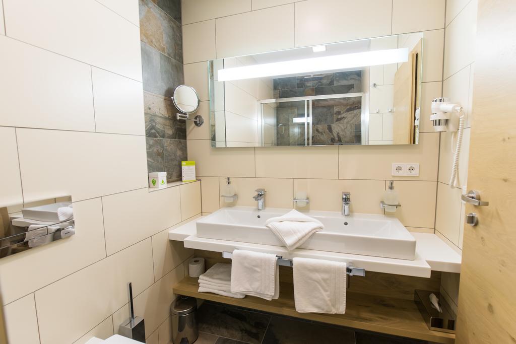 Aigo Welcome Family Resort Aigen im Mühlkreis Zimmer foto